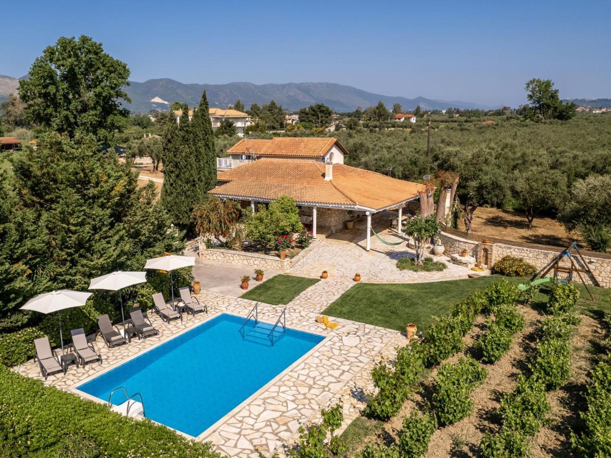 In Pietra Kalamaras Villa